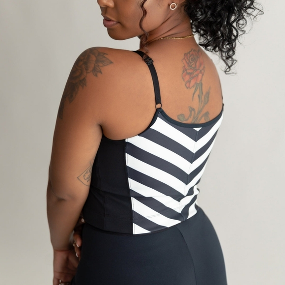 Davin and Adley 3 in 1 Amelia Pumping & Nursing Printed Cami - Picture 2 of 8